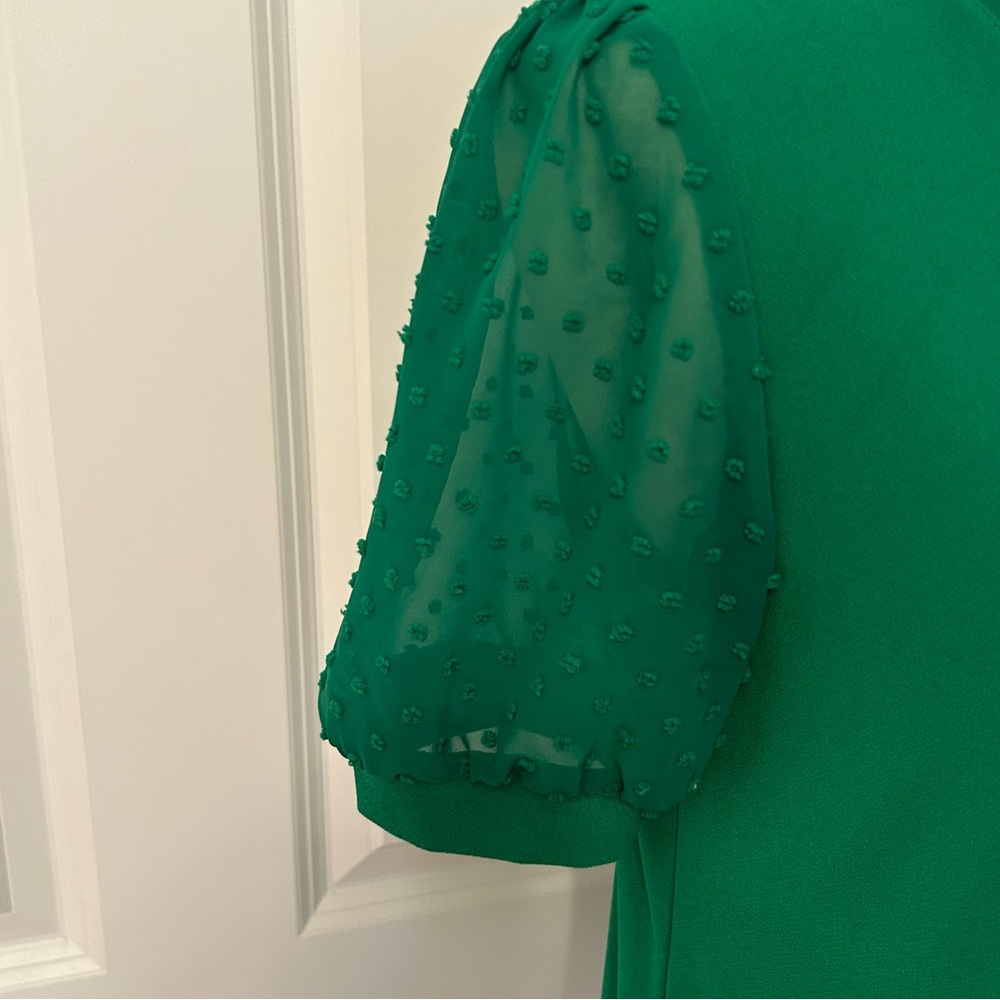 CeCe Emerald Green Swiss Dot Short Sleeve Blouse - Picture 2 of 3
